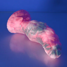 Load image into Gallery viewer, B2MFF27 Flora Small 0050 UV GITD
