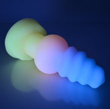 Load image into Gallery viewer, P3SEE59 Pluto Medium 0030 UV GITD
