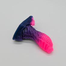 Load image into Gallery viewer, X2MJM44 Shin Small 0050 UV GITD
