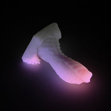 Load image into Gallery viewer, X2MJM46 Shin Small 0050 UV GITD

