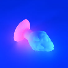Load image into Gallery viewer, F4XHJ42 Dragonfruit Plug Large 0020 UV GITD
