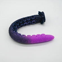 Load image into Gallery viewer, E4XJL48 Illex Large 0020 UV GITD
