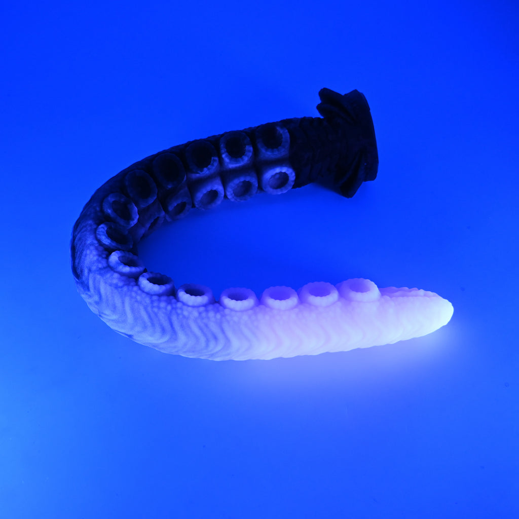 E4XJL48 Illex Large 0020 UV GITD