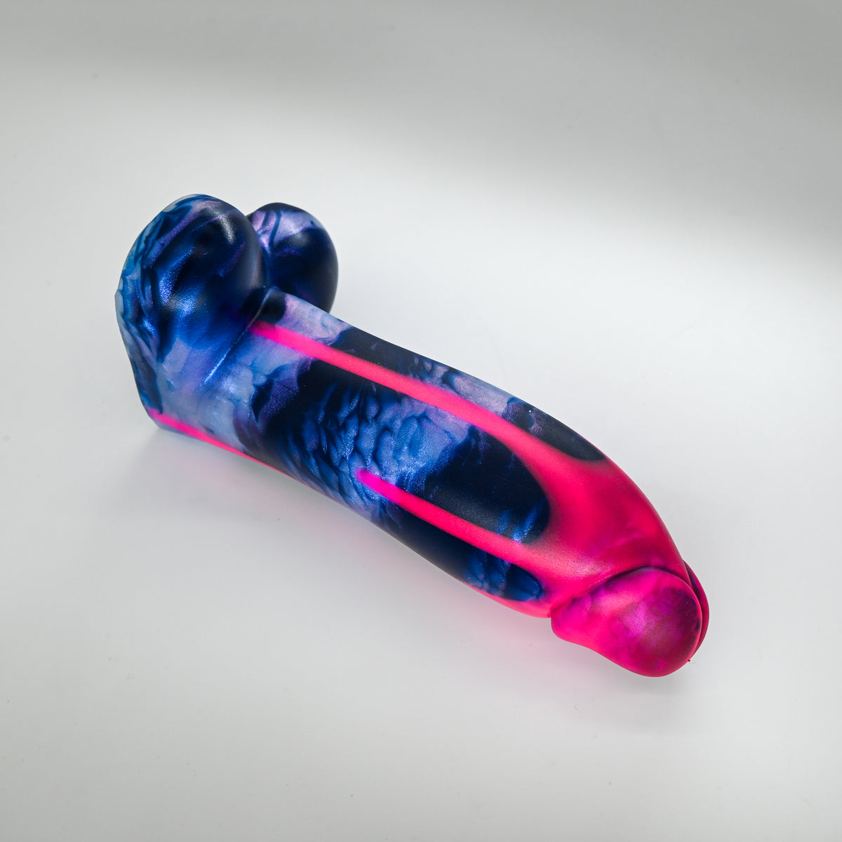 W3MKQ05 Tellus Medium 0050 UV GITD CS GOBLIN HOLE