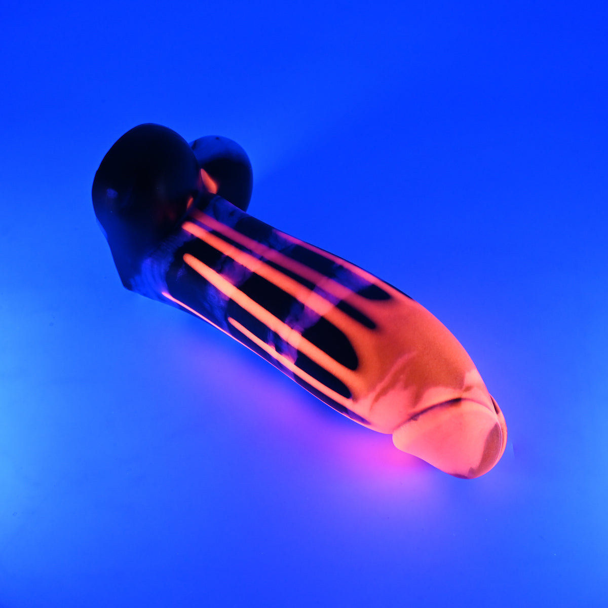 W4MKQ09 Tellus Large 0050 UV GITD CS