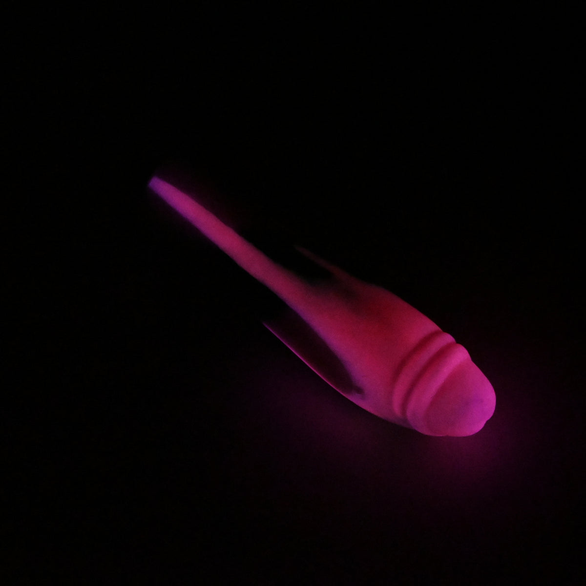 Q2MKP60 Aquus Small 0050 UV GITD CS