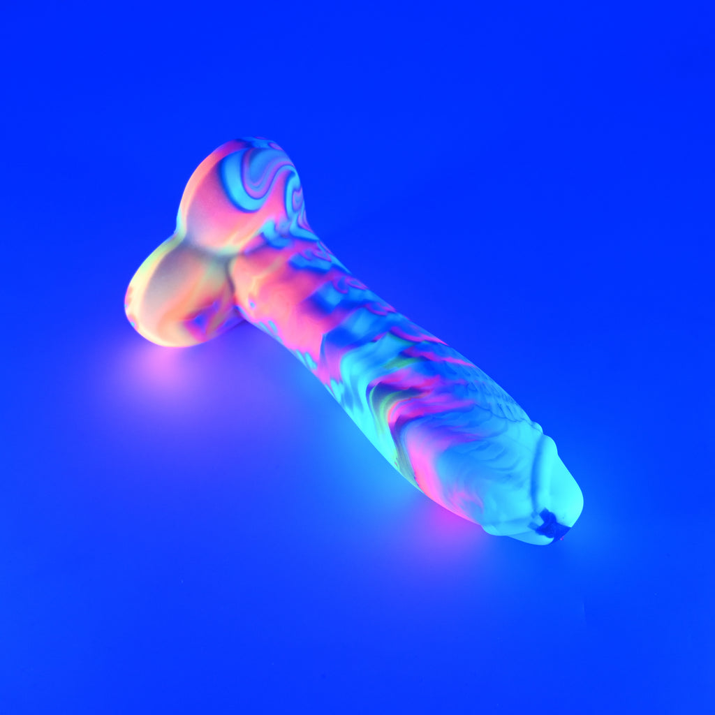 Q2SJN67 Aquus Small 0030 UV GITD