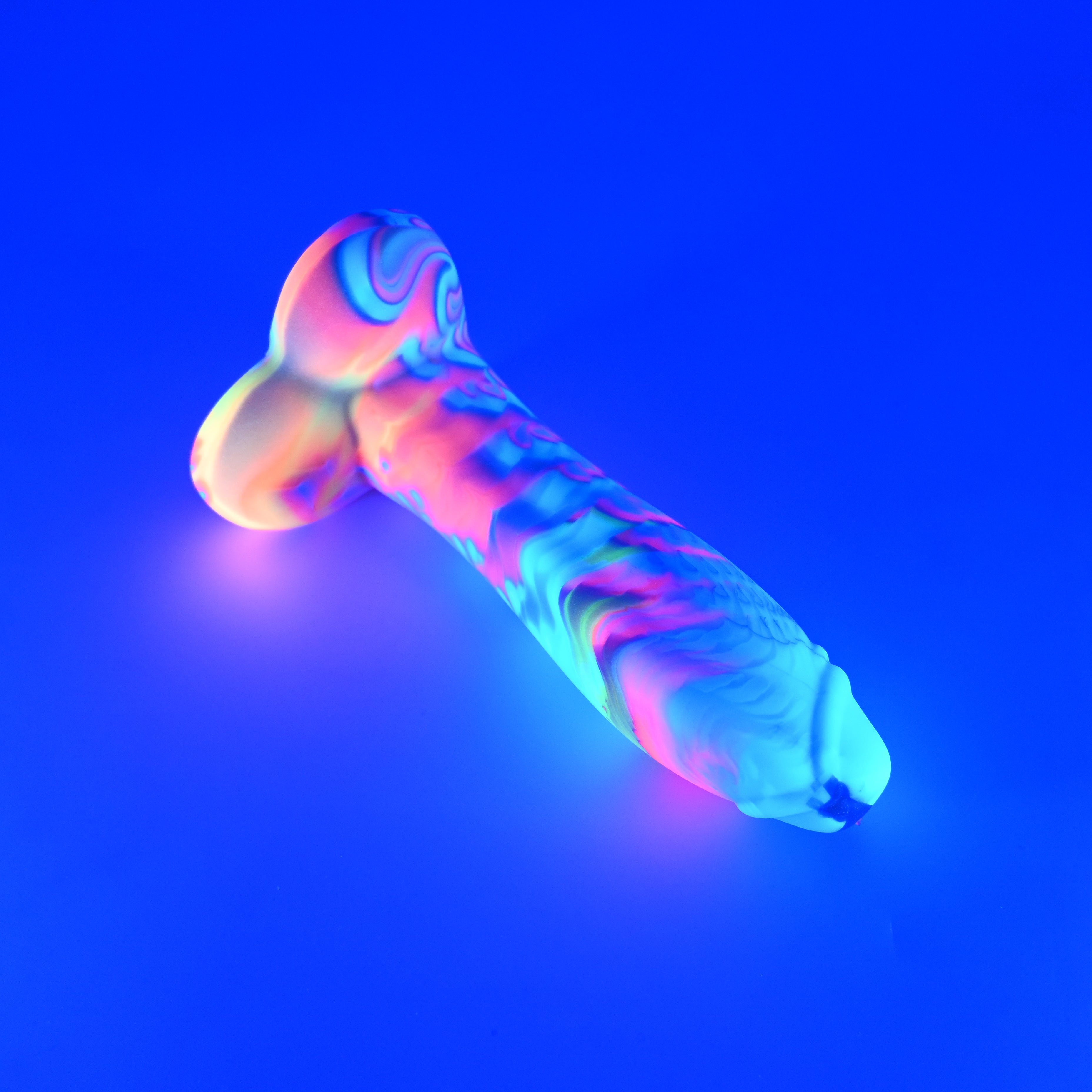 Q2SJN67 Aquus Small 0030 UV GITD