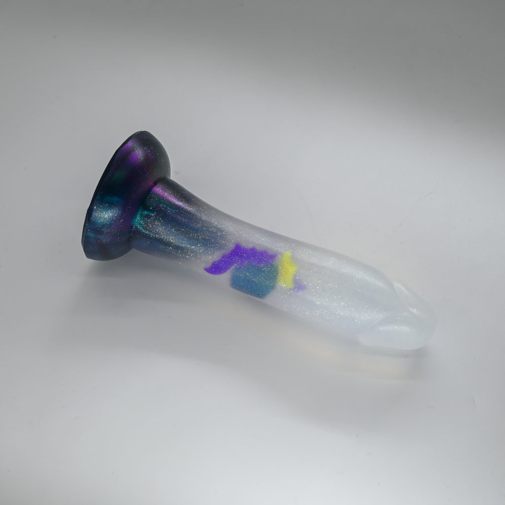 Z2TKQ16 Caelus Small NC 0031 UV GITD CS