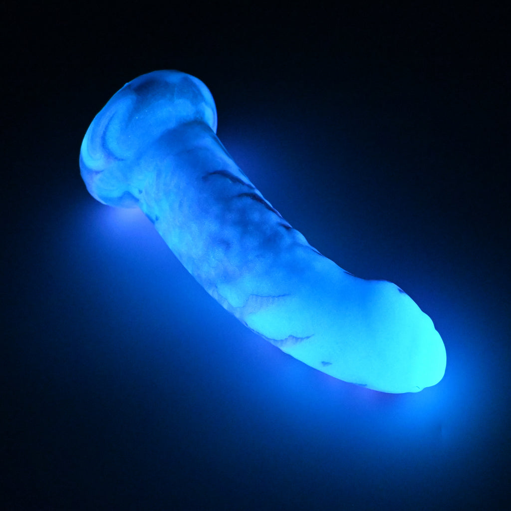 T3MJN84 Titan Medium 0050 UV GITD GOBLIN HOLE