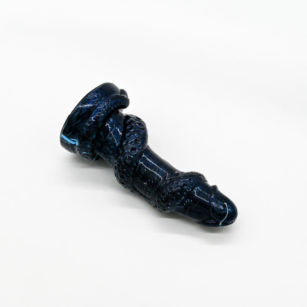 32XJM68 Celia Small 0020 UV