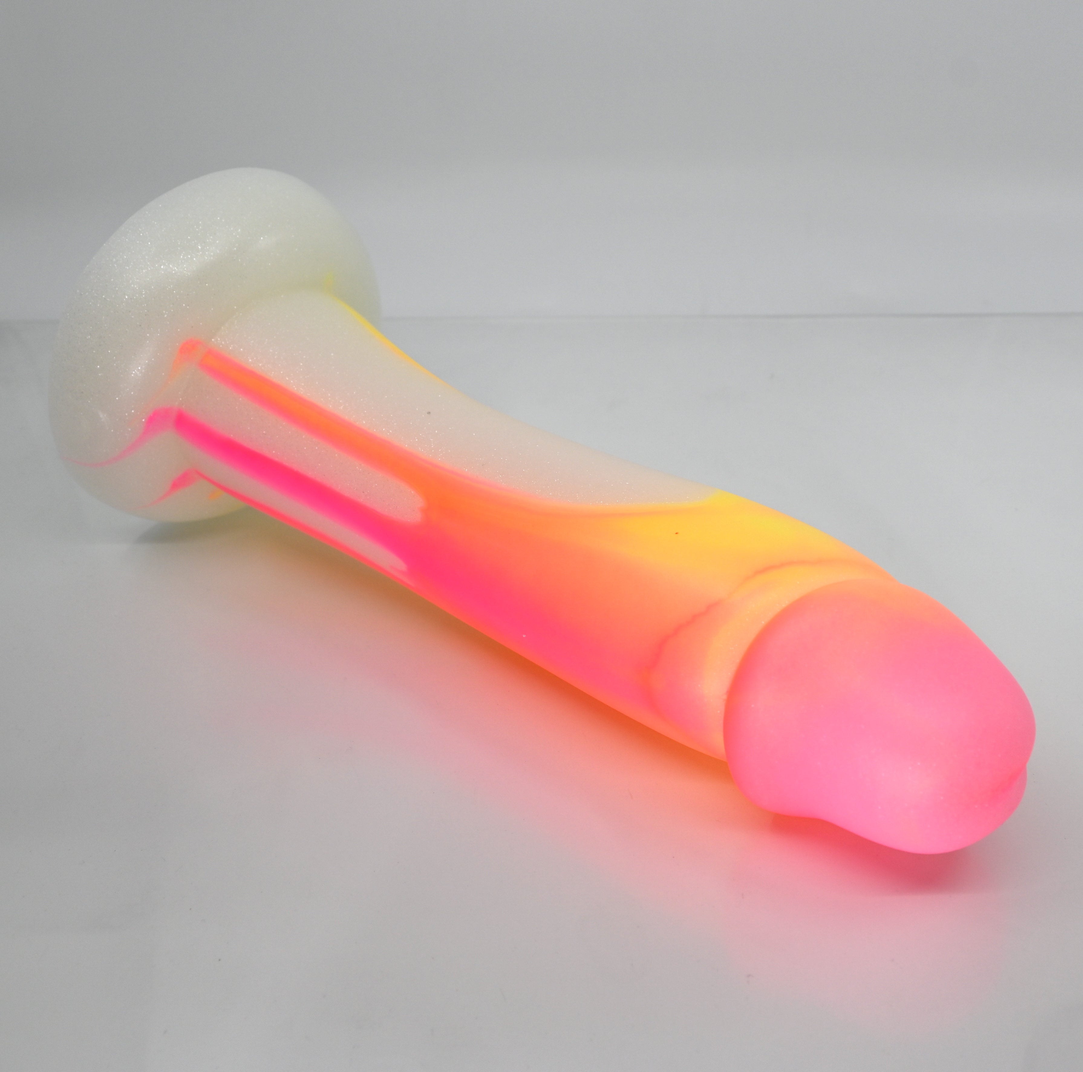 Z4SFJ79 Caelus Large 0030 UV GITD