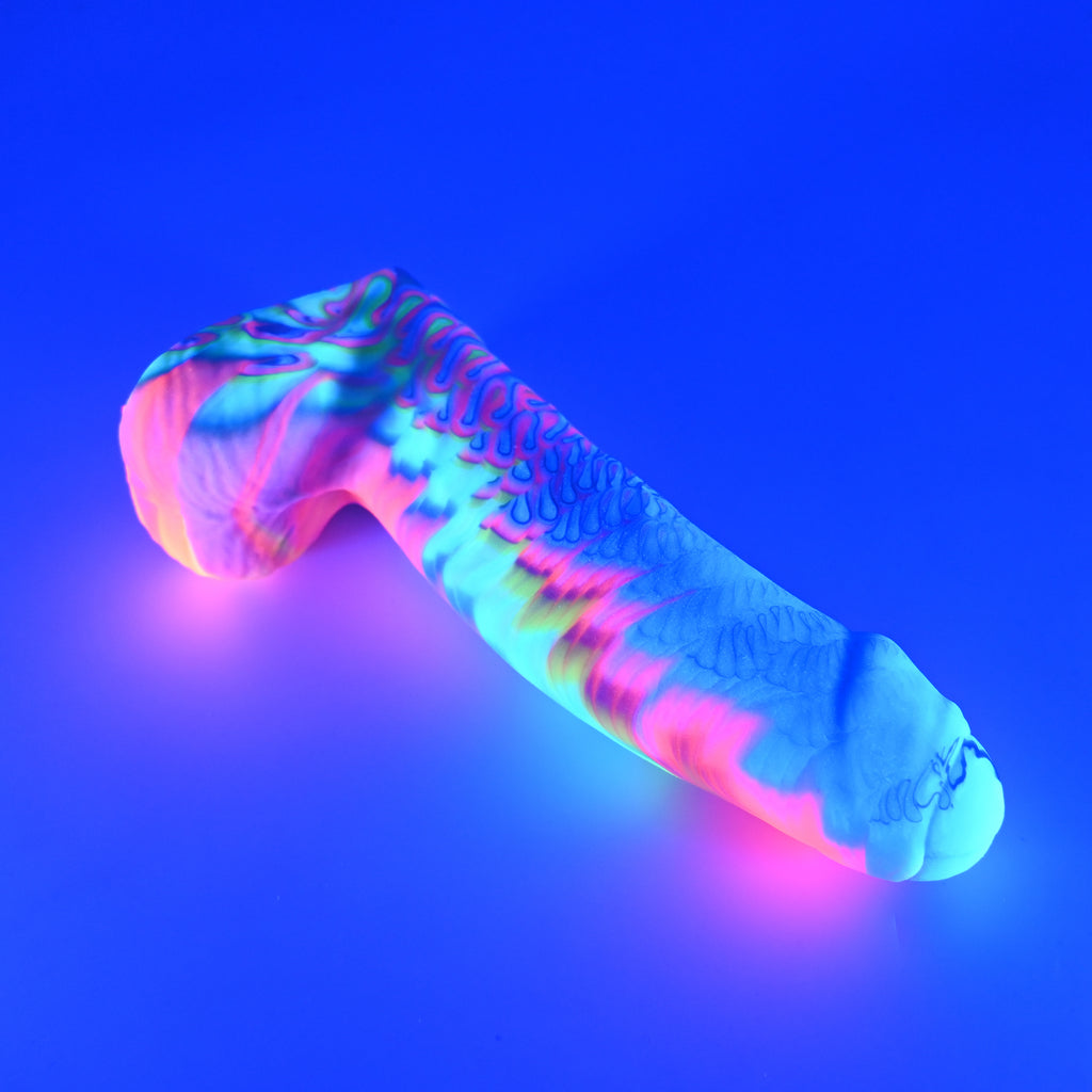 R3SJN75 Orion Medium 0030 UV GITD
