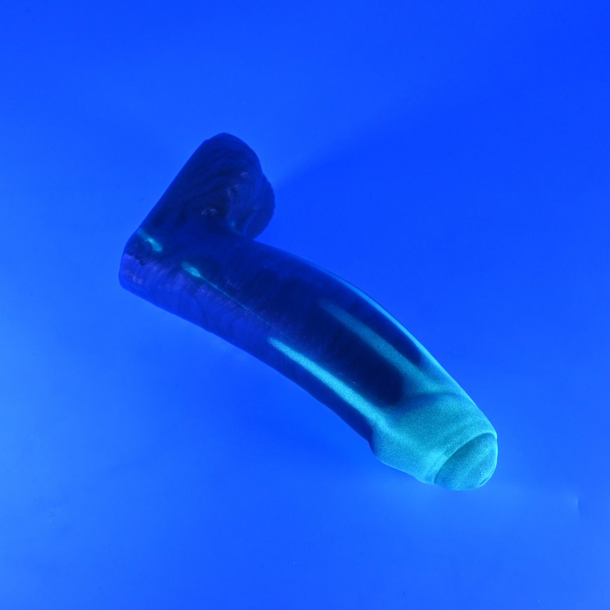 R2SKP71 Orion Small 0030 UV GITD