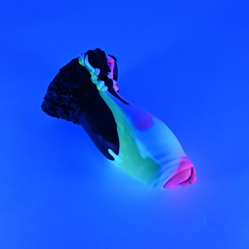 82XJM76 Hue Small 0020 UV
