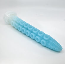 Load image into Gallery viewer, E3MGG68 Illex Medium 0050 UV GITD
