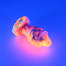 Load image into Gallery viewer, F3SJN45 Dragonfruit Plug Medium 0030 UV GITD
