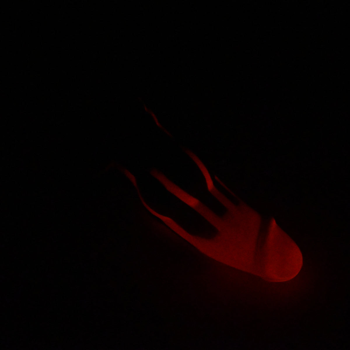 52SKN63 Jacob Small 0030 UV GITD CS