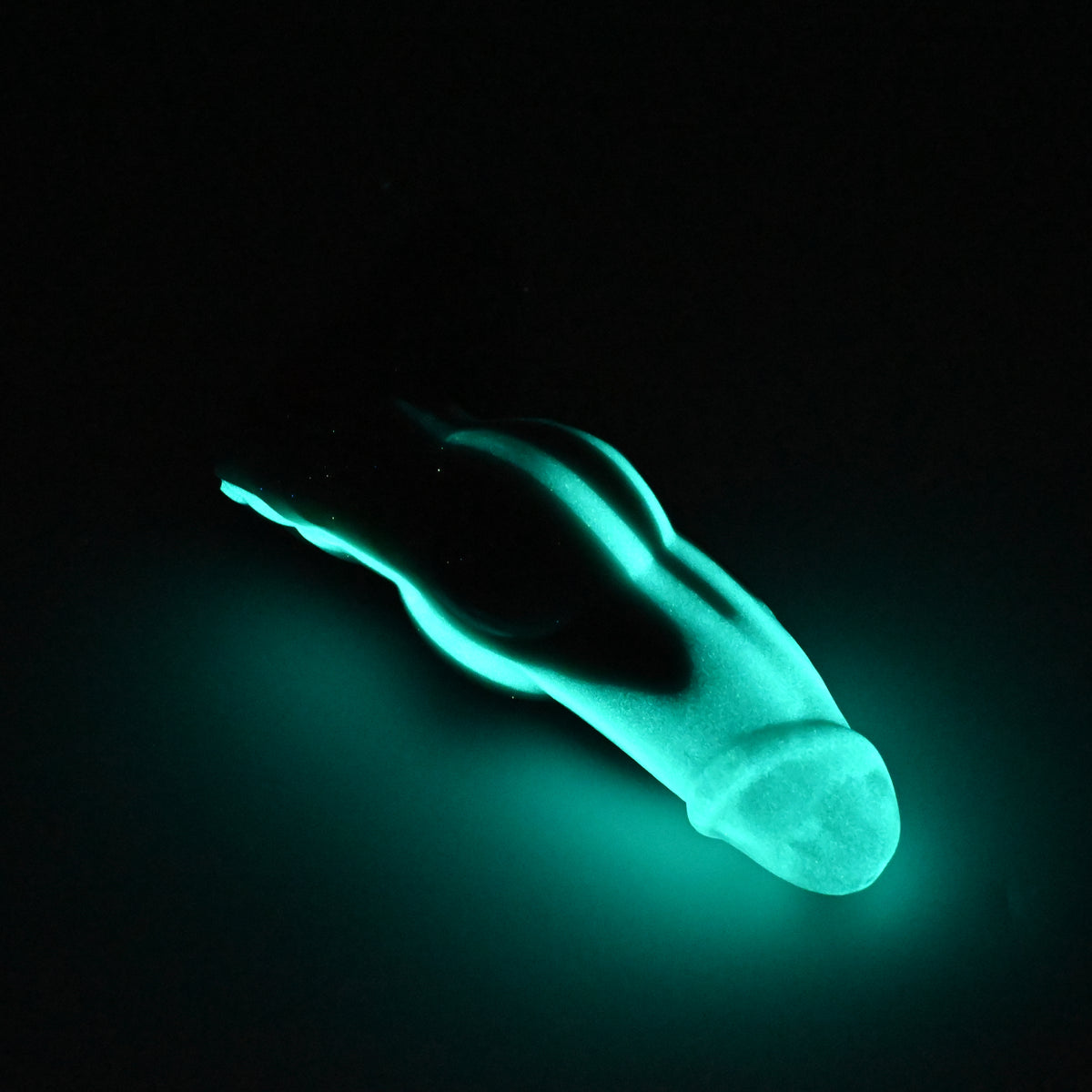 52SKN64 Jacob Small 0030 UV GITD