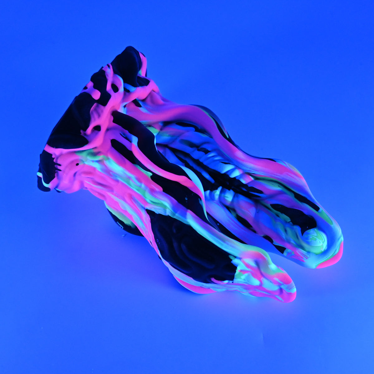 A4XJM88 Alara Large 0020 UV