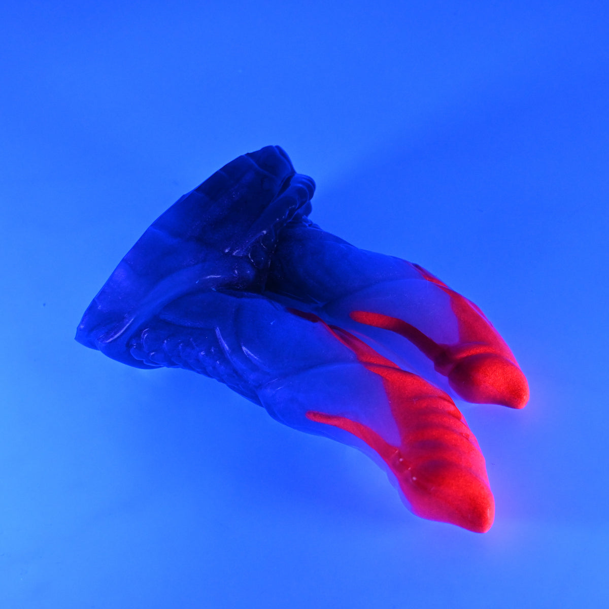 22SKN24 Vasuki Small 0030 UV GITD CS