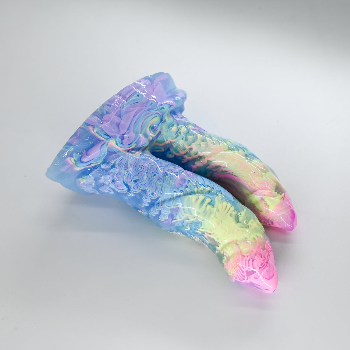 22SKN27 Vasuki Small 0030 UV