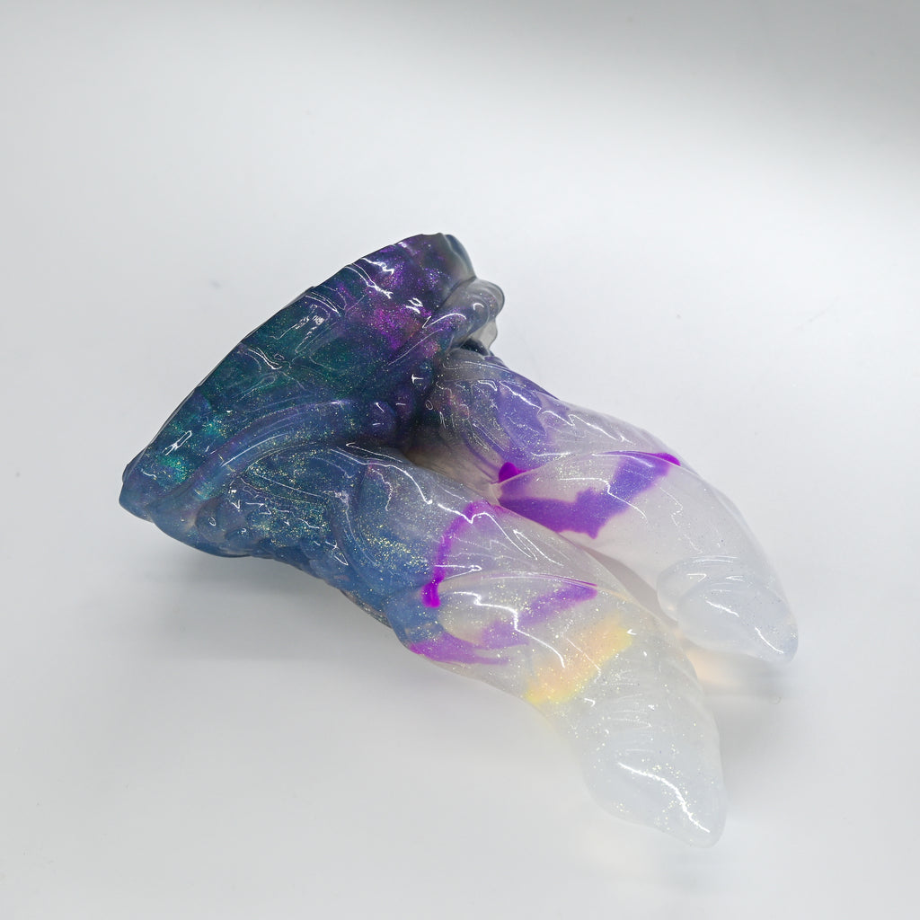22TKN28 Vasuki Small NC 0031 UV GITD CS