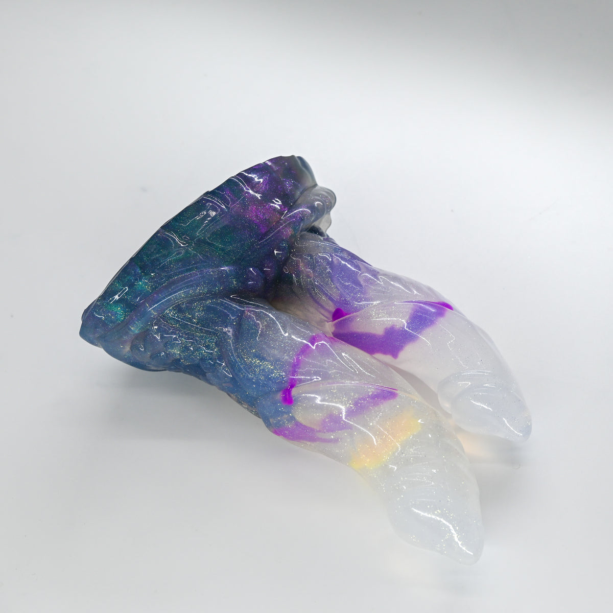 22TKN28 Vasuki Small NC 0031 UV GITD CS