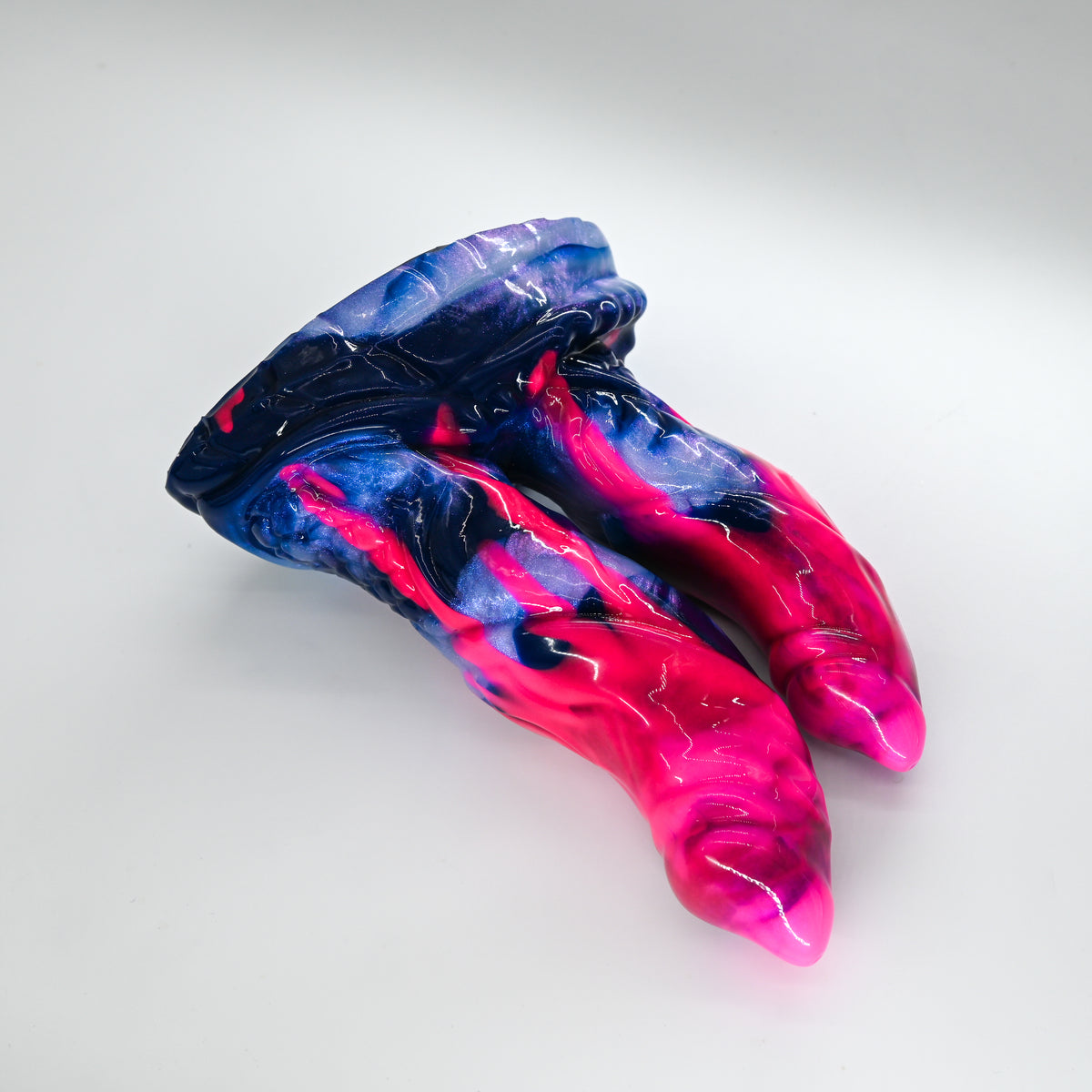 23MKN31 Vasuki Medium 0050 UV GITD CS
