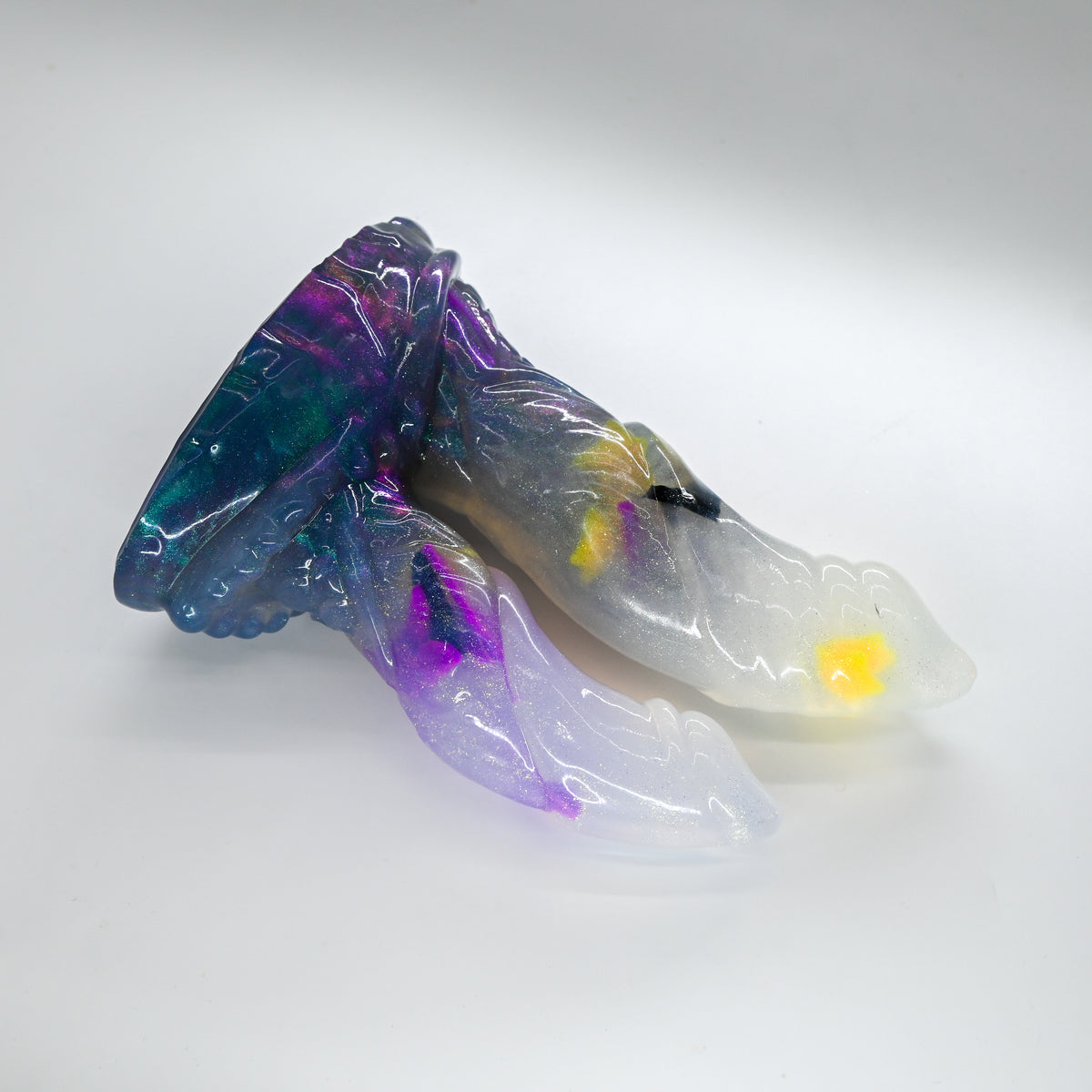 23TKN34 Vasuki Medium NC 0031 UV GITD CS