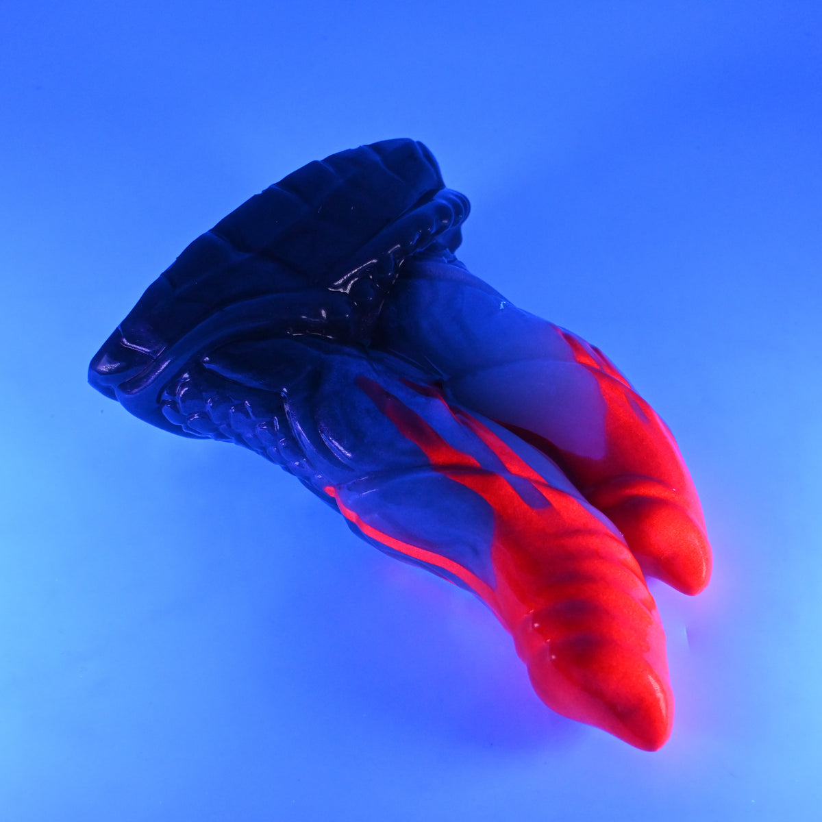 24SKN35 Vasuki Large 0030 UV GITD CS