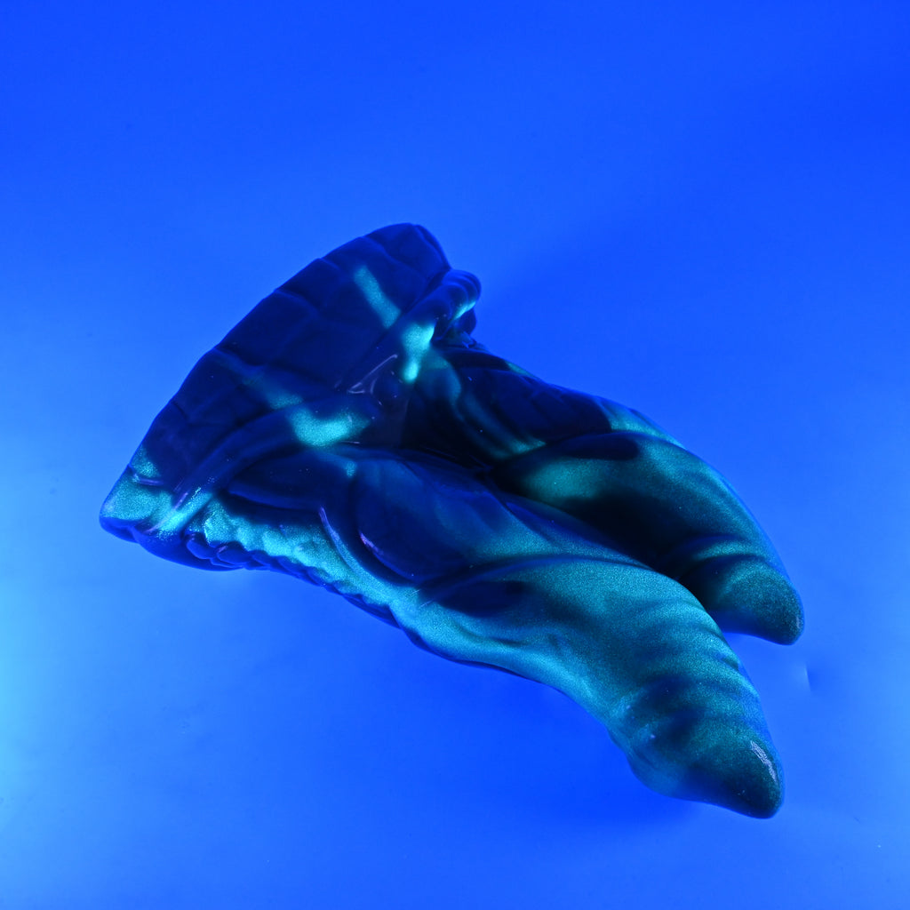 24SKN36 Vasuki Large 0030 UV GITD