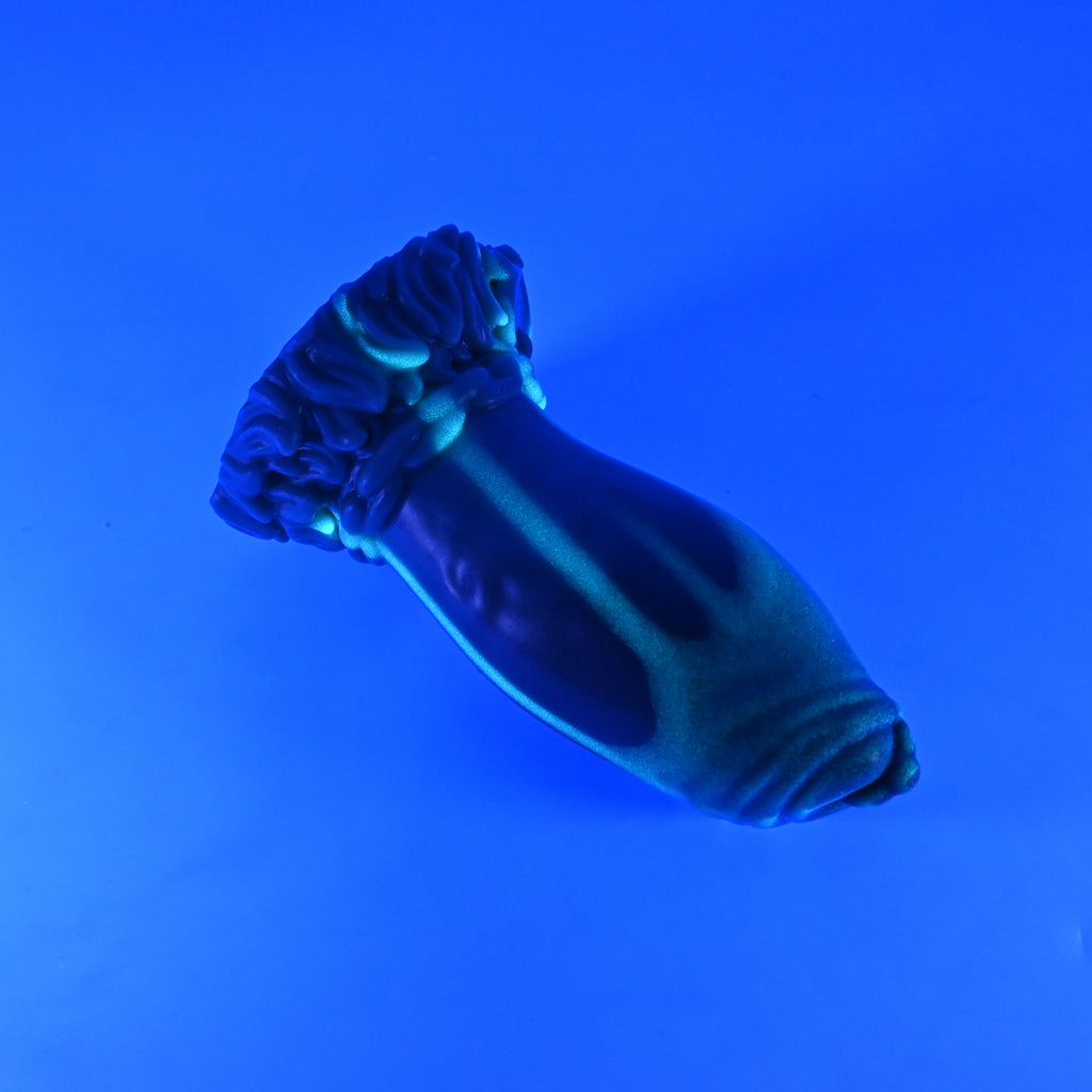 82SKN76 Hue Small 0030 UV GITD