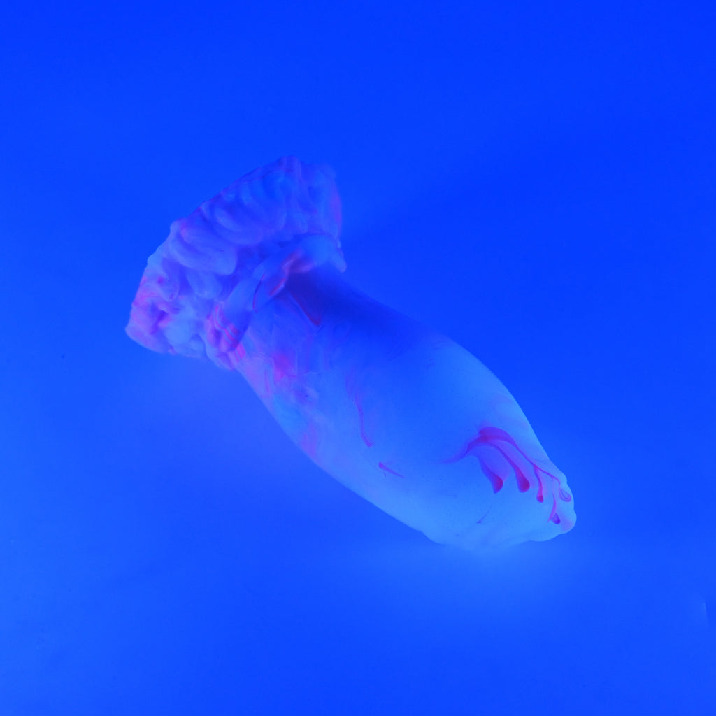 82SKN77 Hue Small 0030 UV