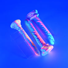 Load image into Gallery viewer, AASJM90 Dilator Set 0030 UV GITD *FLOP*
