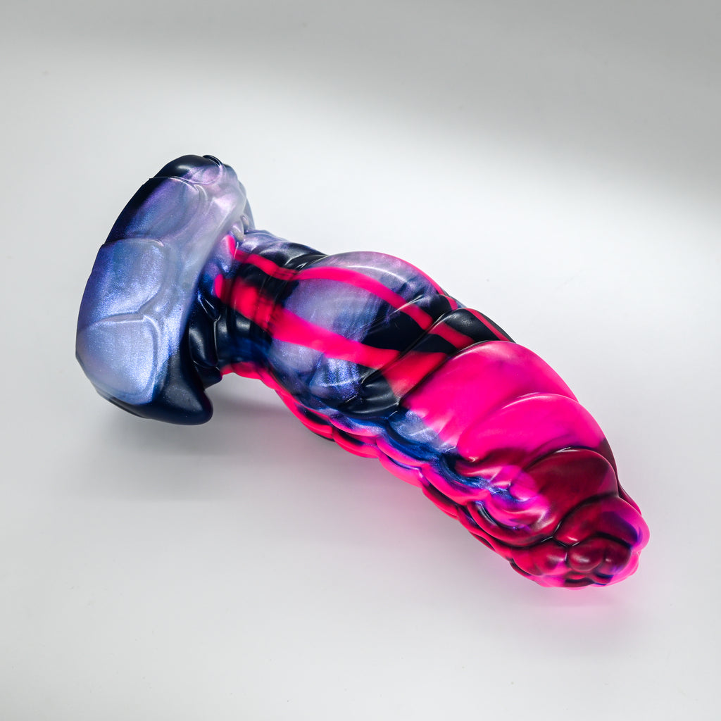 P4MKP57 Pluto Large 0050 UV GITD CS