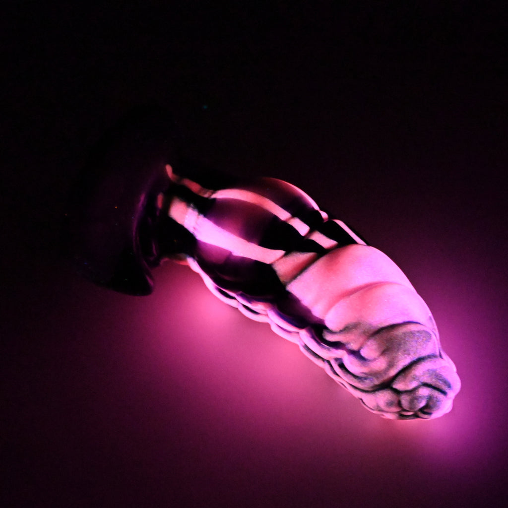 P4MKP57 Pluto Large 0050 UV GITD CS
