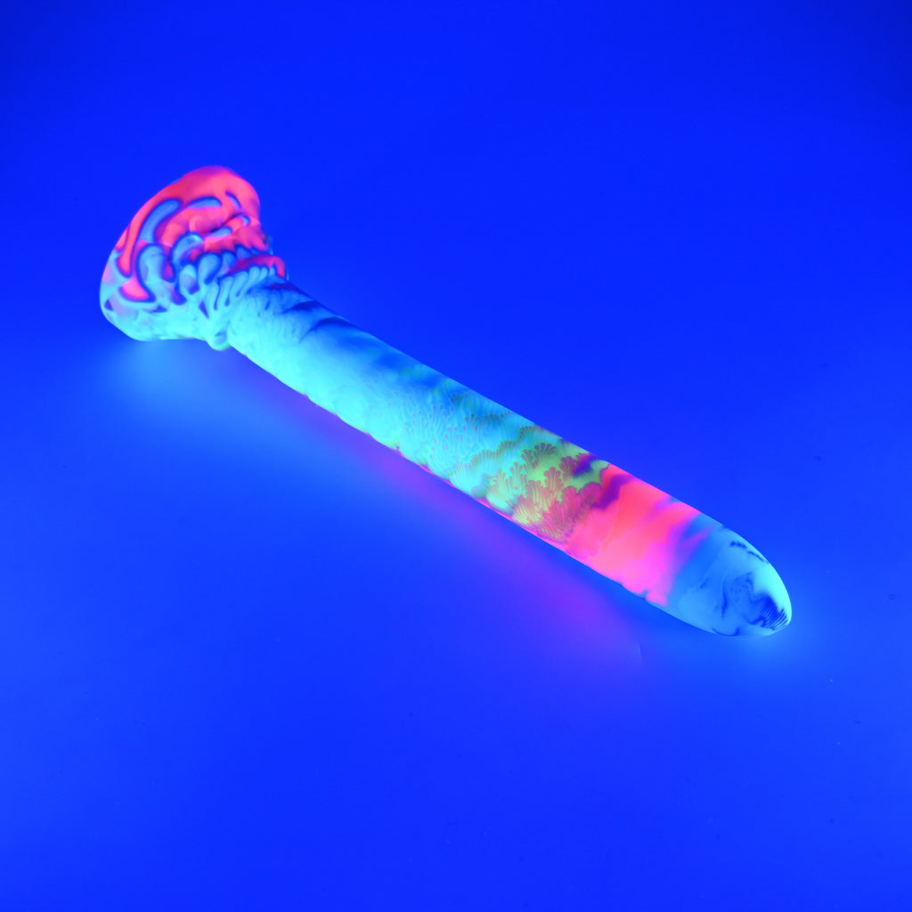 AiSJM98 Giant Dilator Ivy 0030 UV GITD