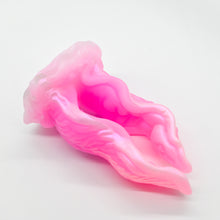 Load image into Gallery viewer, A4SHK37 Alara Large 0030 UV GITD
