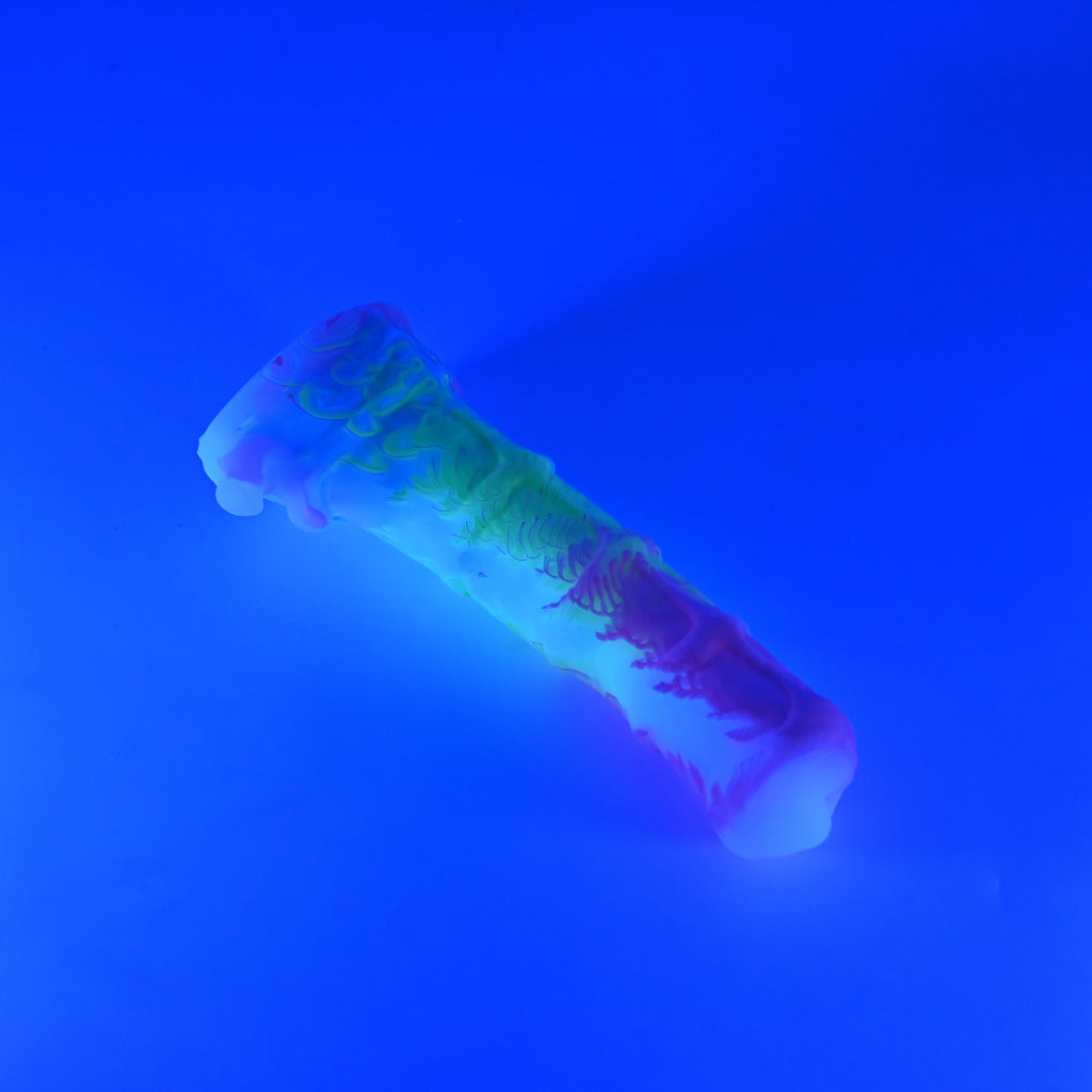 42SKN47 Helhestr Small 0030 UV *FLOP*