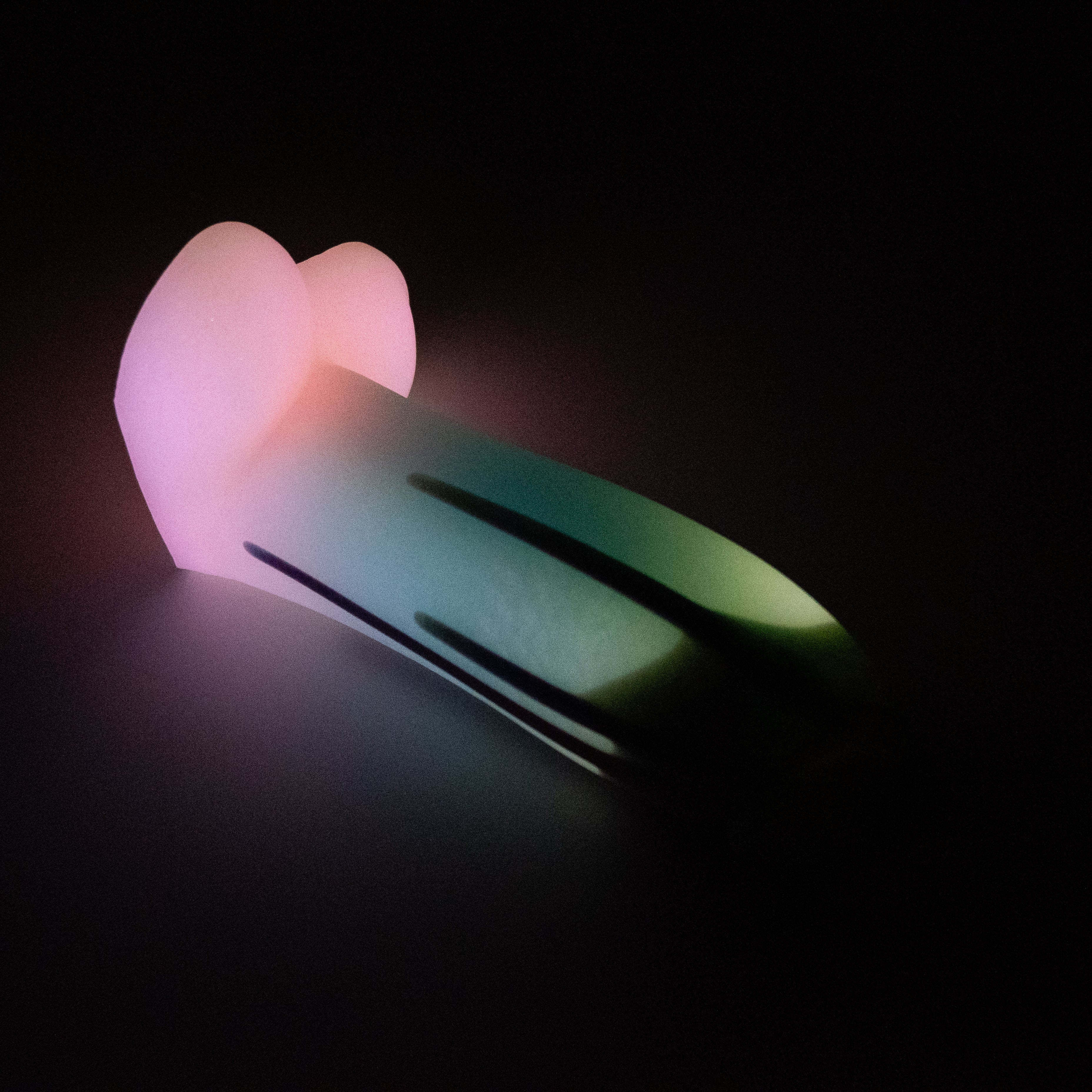 W3SJQ68 Tellus Medium 0030 UV GITD *FLOP*