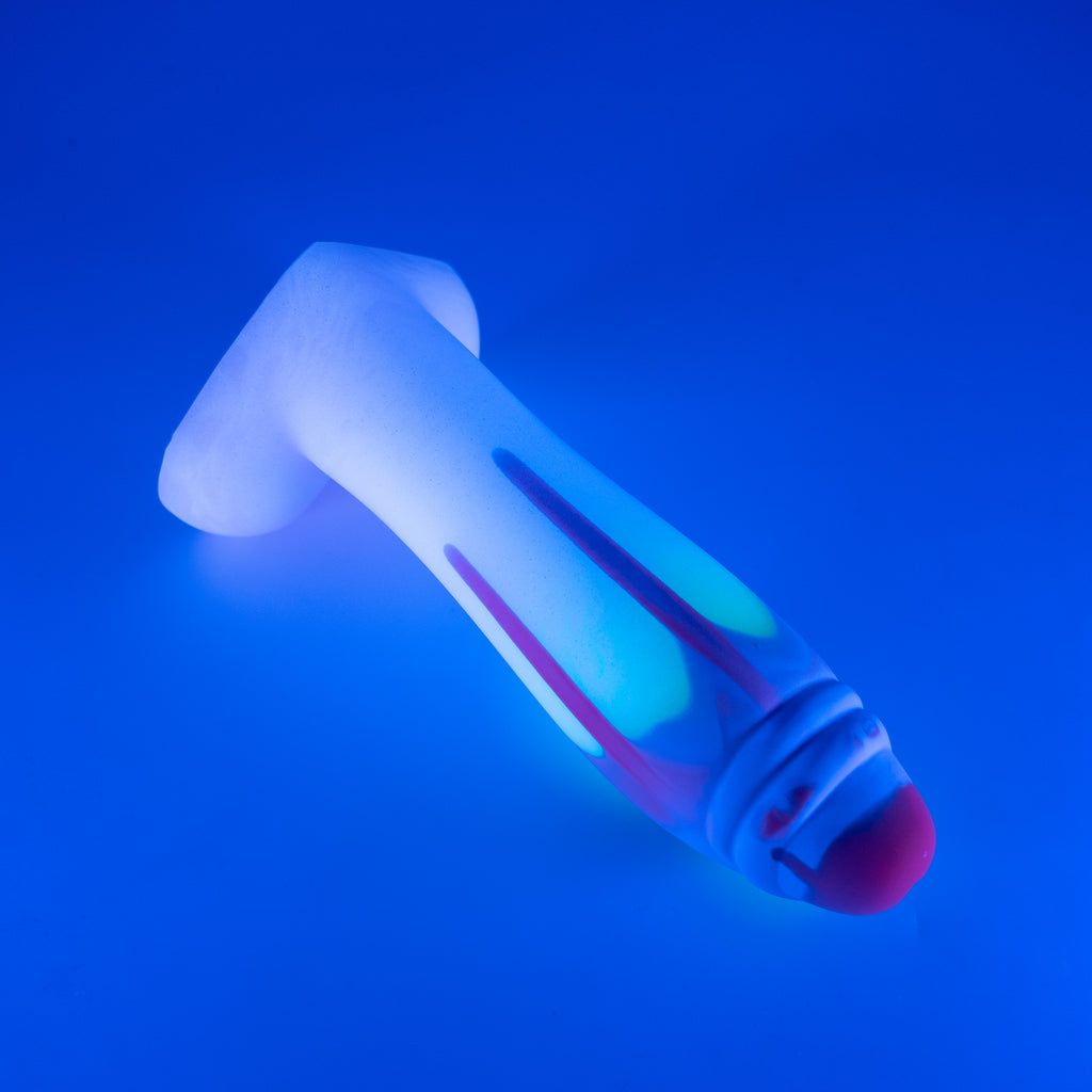 Q3SJQ24 Aquus Medium 0030 UV GITD