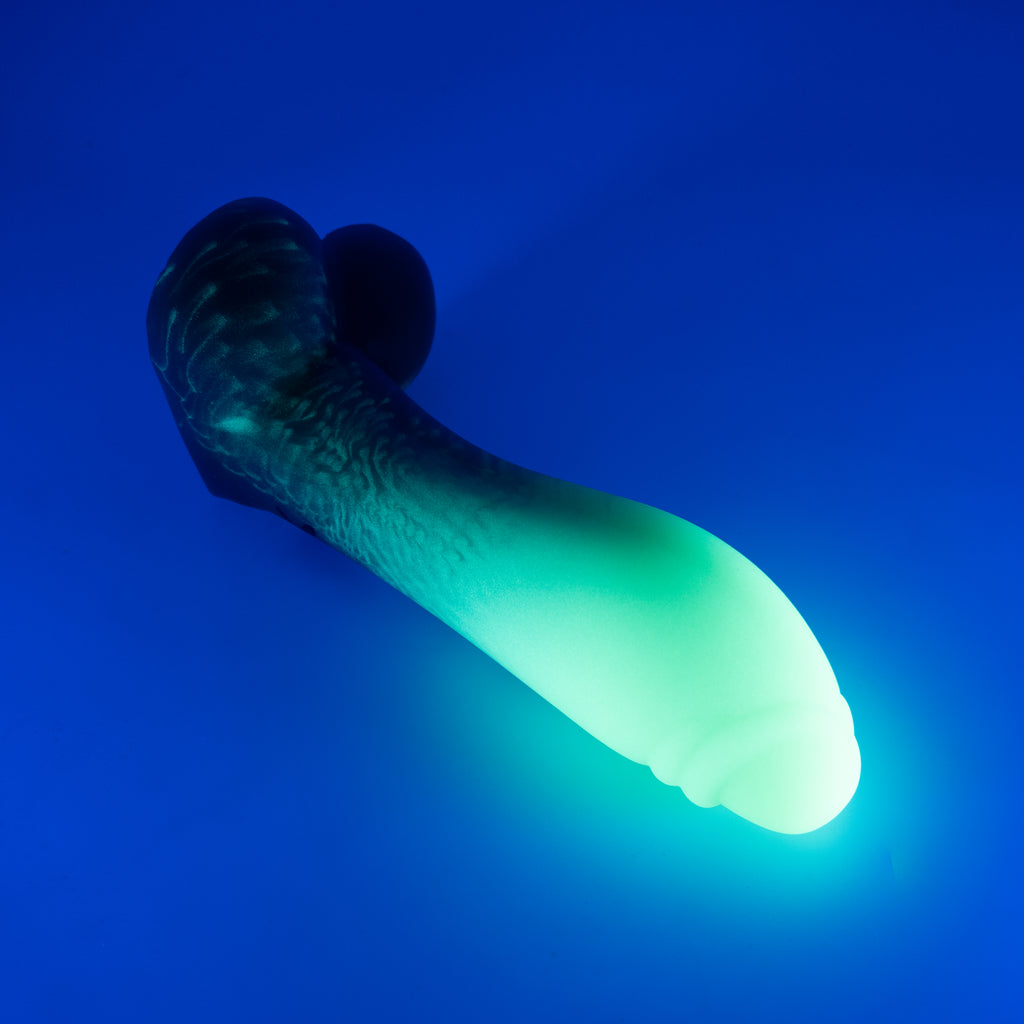 Q3MJQ26 Aquus Medium 0050 UV GITD GOBLIN HOLE