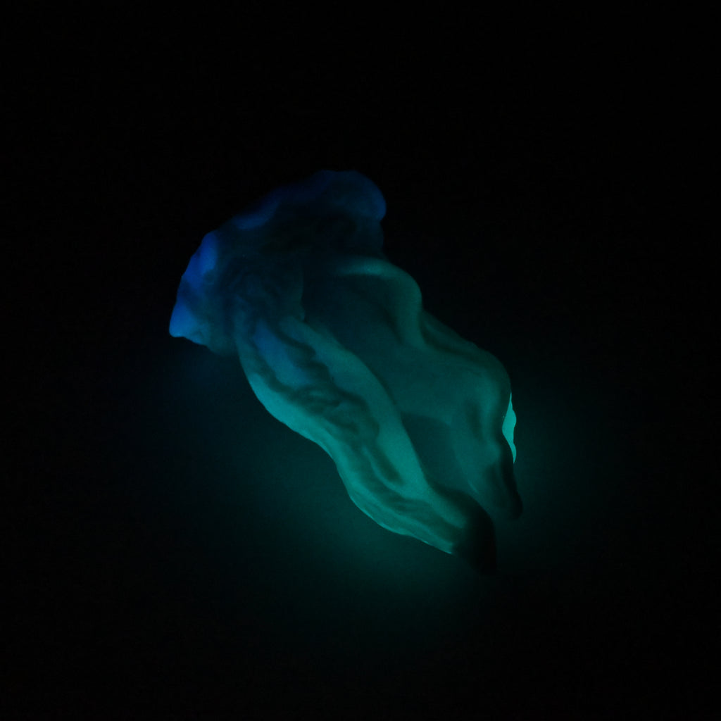 A2SKN97 Alara Small 0030 UV GITD CS