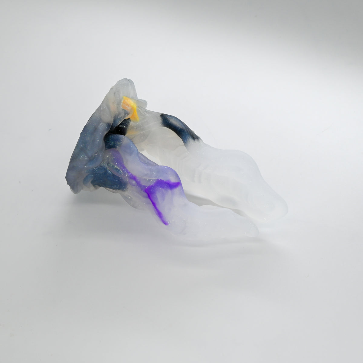 A2TKN98 Alara Small NC 0031 UV GITD CS