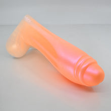 Load image into Gallery viewer, Q3MFK56 Aquus Medium 0050 UV GITD
