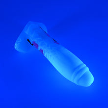 Load image into Gallery viewer, Q3MHM81u Aquus Medium 0050 UV GITD GHU
