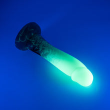 Load image into Gallery viewer, Z3MJQ90 Caelus Medium 0050 UV GITD GOBLIN HOLE
