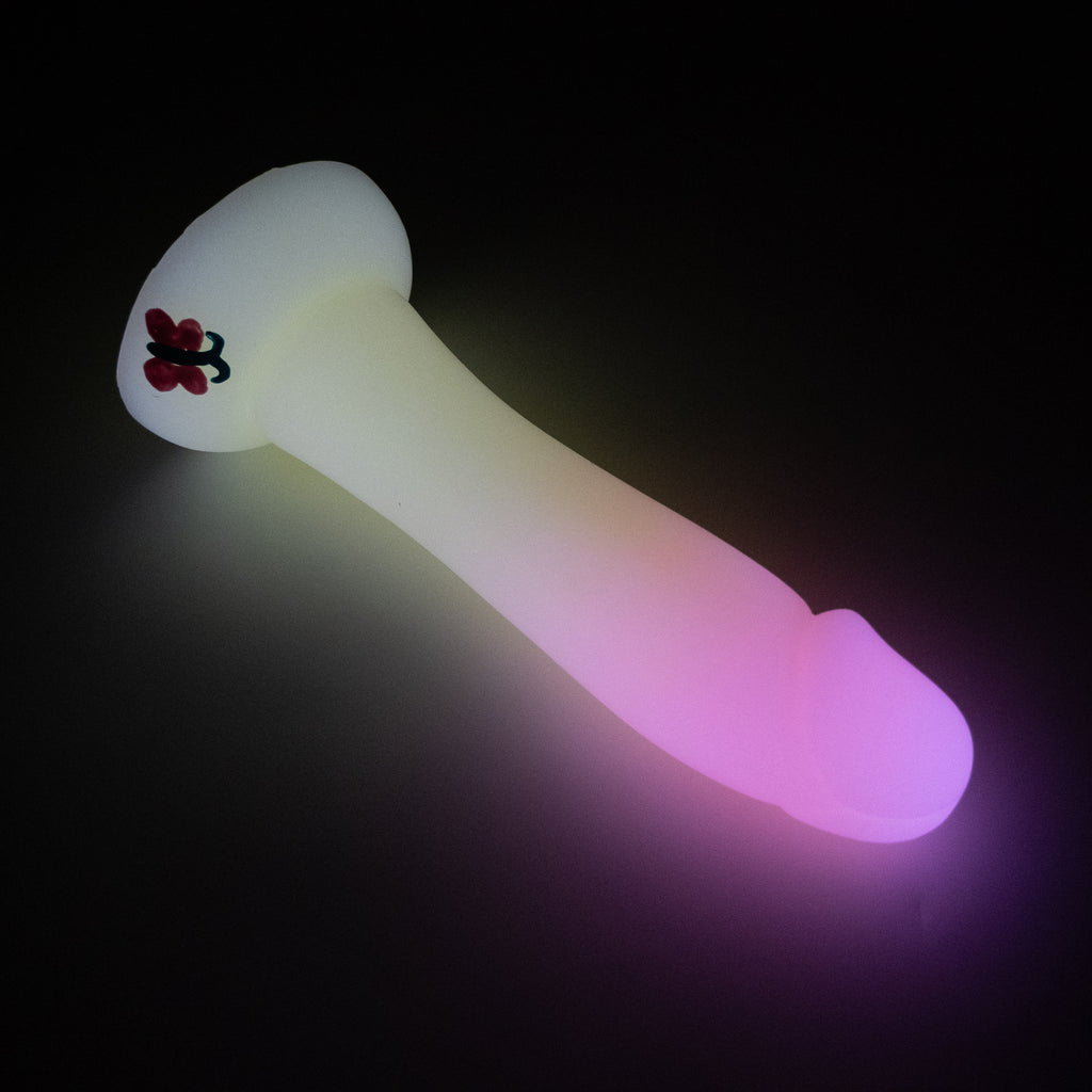Z4SJQ94 Caelus Large 0030 UV GITD GOBLIN HOLE