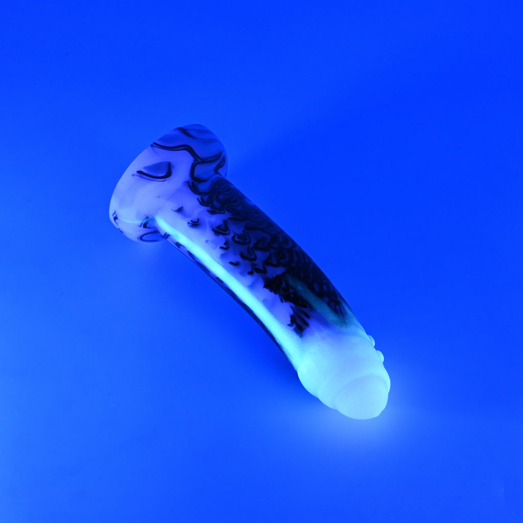 M2MKR58 Ferrus Small 0050 UV GITD CS